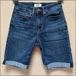 Denizen Levis Women’s Bermuda Denim Shorts Size W27